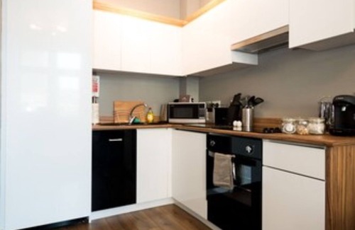 Riverside Apartment | Aaron Wise Serviced Apartments