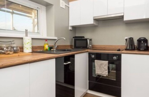 Riverside Apartment | Aaron Wise Serviced Apartments