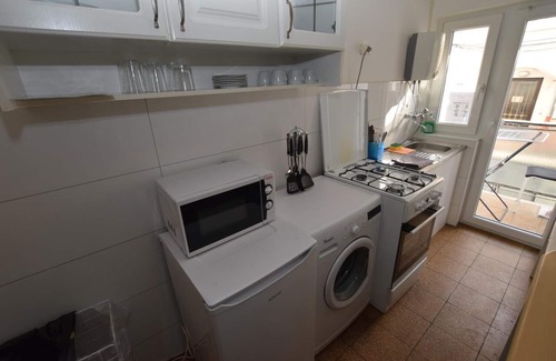Seelberg Apartment | AB Apartment 42 near Cannstatter Wasen