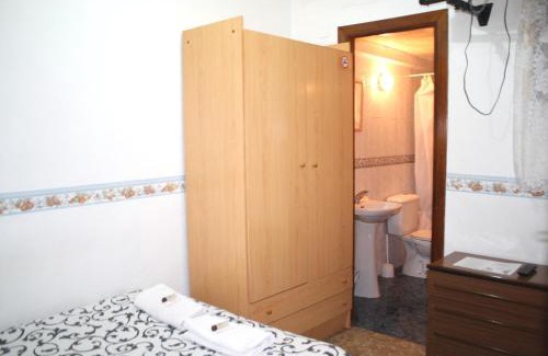 Camino de Ronda House | AB Pension Granada