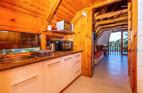 Old Place Apartment | Abalone Lodges