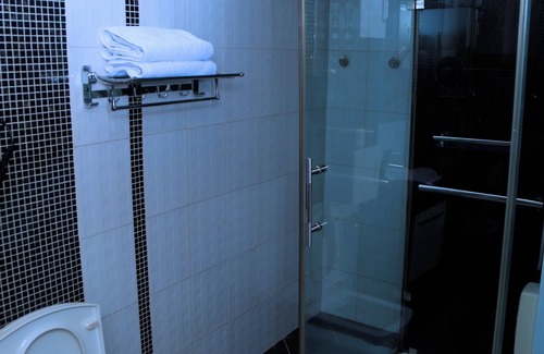Bole House | Abat Guest House