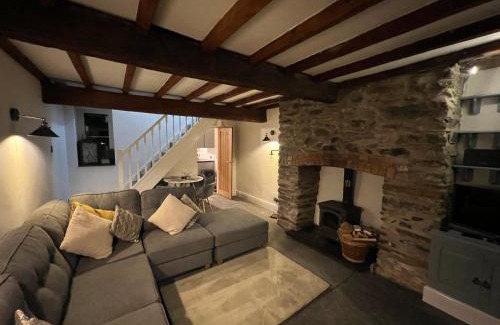 Llangollen House | Abbey Cottage