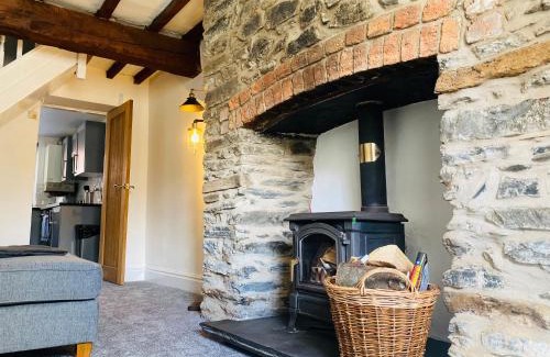 Llangollen House | Abbey Cottage