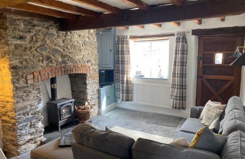 Llangollen House | Abbey Cottage