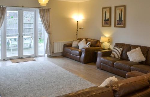 Morpeth House | Abbey Cottage
