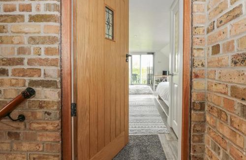 Lincoln House | Abbey Cottage