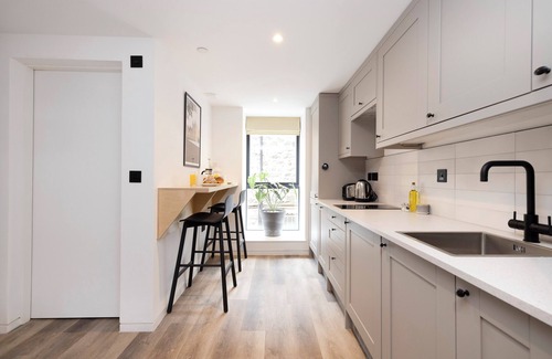 Edinburgh Hotel | Abbey Gate Studios