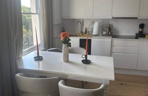 Abbey Road Apartment | Abbey Road Luxury Modern Flat