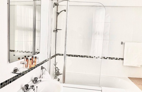 Torquay City Centre Hotel | Abbey Sands Hotel