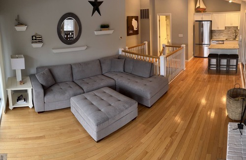 Fontana Villa | Abbey Springs w/great location, comes with golf carts! April weekends open!