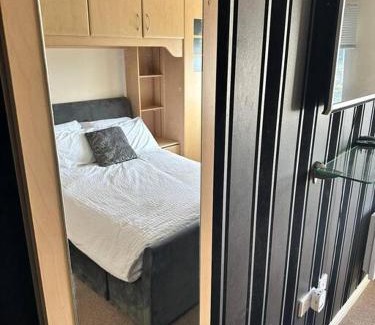 Abbey Wood Apartment | Abbey Wood Luxurious Flat.