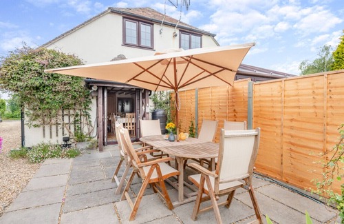 Holworth House | Abbeydale - Three Bedroom House, Sleeps 5