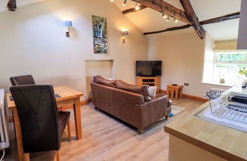 Penny Bridge Cottage | Abbots Reading Mews 2