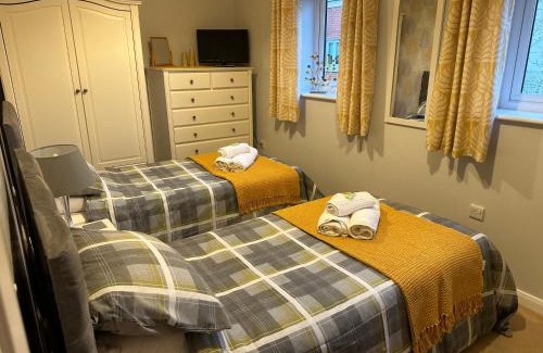 Glastonbury House | Abbotsleigh Rest - close to Glastonbury Abbey