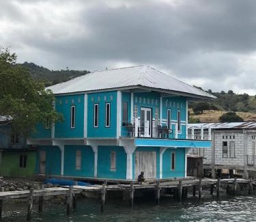 Komodo House | Abdi komodo home stay