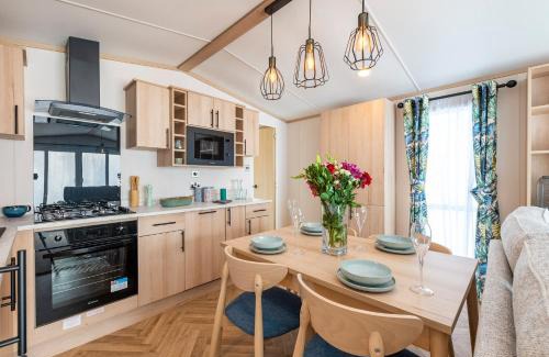 Aberystwyth Resort | Aber Bay Holiday Park