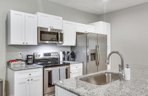 Southern Pines House | Aberdeen Townhome on Southern Pines Golf Course!