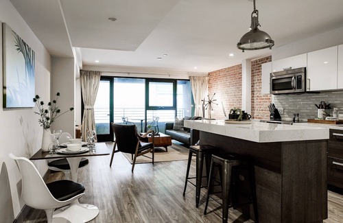 Historic Core Apartment | Abode Los Angeles - Downtown South Park
