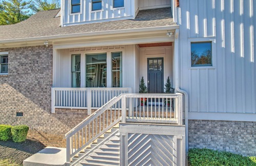 Green Hills House | Above Nashville Lombardy I Luxury I Location I Outdoor Dining I Services