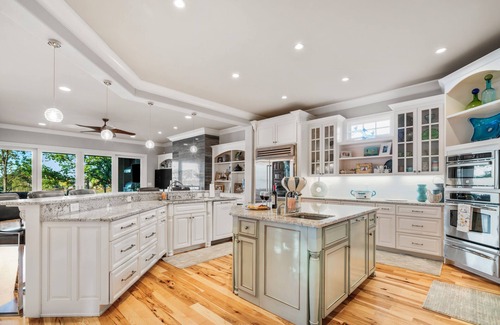 Gallatin House | Above Nashville Sunset Bay | Lakefront | Pool&Spa | Golf Simulator