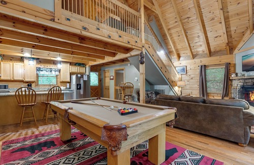 Chalet Village Cabin | Above Ole Smoky's Clouds