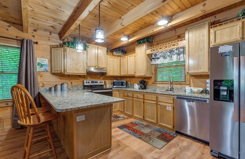 Chalet Village Cabin | Above Ole Smoky's Clouds
