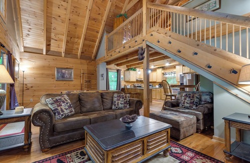 Chalet Village Cabin | Above Ole Smoky's Clouds
