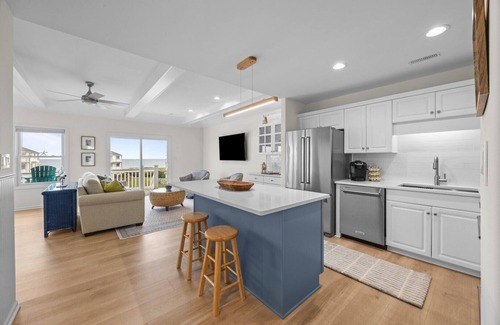 Emerald Isle House | Above the Tide – Your Elevated Escape at Pier Pointe