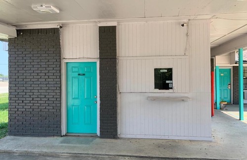 South Arlington Apartment | Abram Inn - Arlington