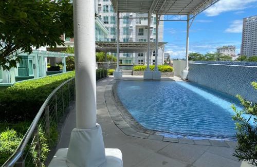 Poblacion District Apartment | Abreeza chills place 2721