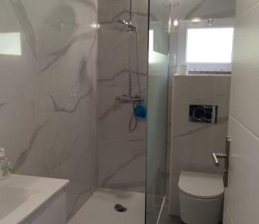 Rio Caldo House | Abrigo do verao Maison près du lac
