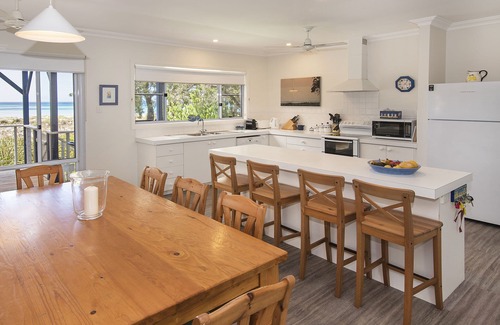 Quindalup House | Absolute Beachfront - Quindalup Beach House