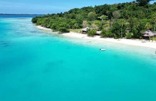Saraotou Villa | Absolute Beachfront villa with private beach