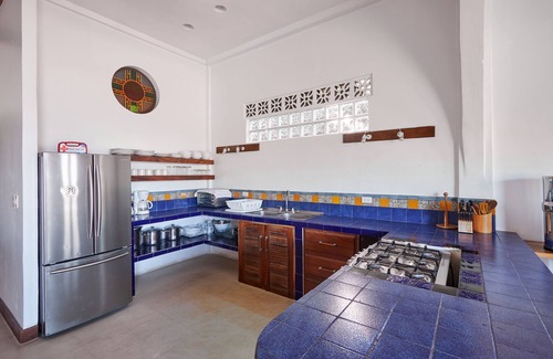 Tamanique Villa | Absolute Oceanfront Dream Vacation Villa - Villa & Casita