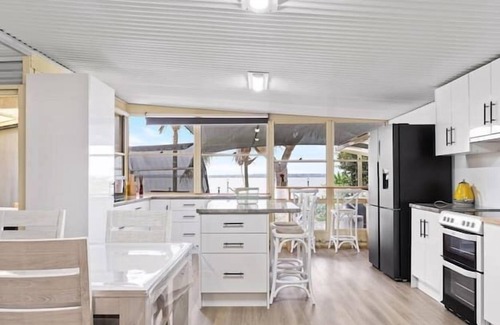 Toukley Other | Absolute Waterfront Hidden Gem - Toukley