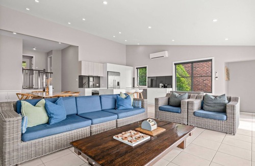Avoca Beach House | Absolutely Avoca - beautiful views for the family