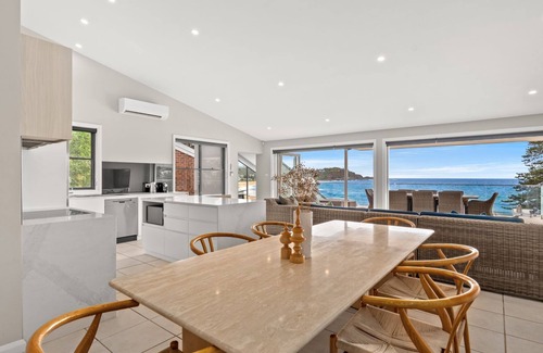 Avoca Beach House | Absolutely Avoca - beautiful views for the family