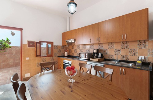 Maguez House | 'Abuela Nicolasa' with Mountain View, Wi-Fi and Air Conditioning