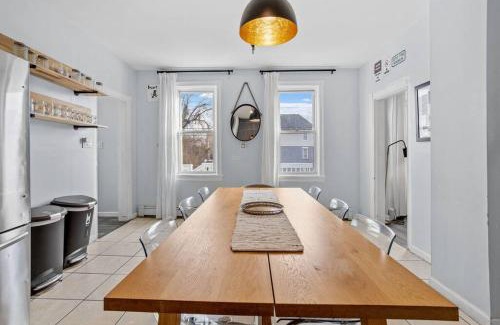 Atlantic City Apartment | AC Beach House 8BR 4BA 4000 SqFt Big Groups