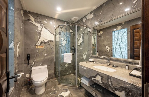 Dongcheng Hotel | AC Embassy Hotel