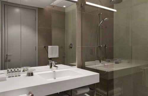 Victoria and Alfred Waterfront Hotel | AC Hotel by Marriott Cape Town Waterfront