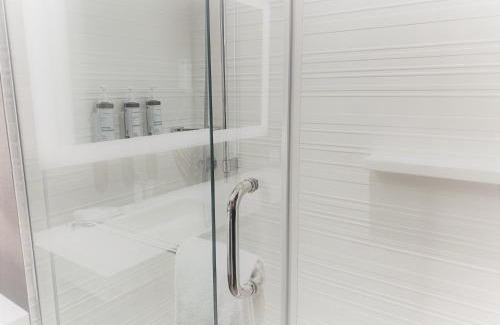 Doral Hotel | AC Hotel by Marriott Miami Airport West/Doral
