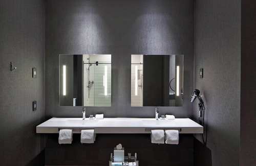 Historic East Village Hotel | AC Hotel Des Moines East Village