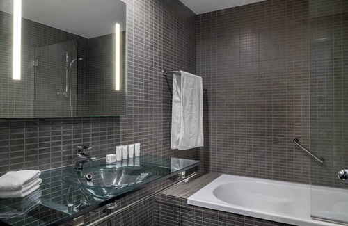 Campanha Hotel | AC Hotel Porto by Marriott