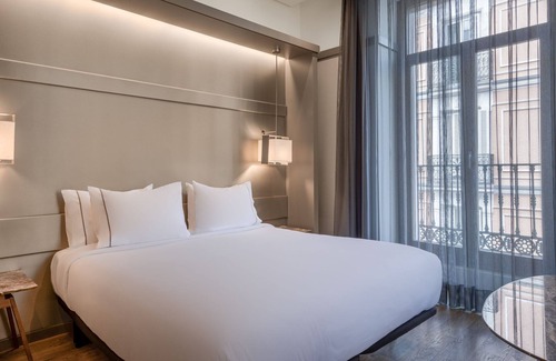 Recoletos Hotel | AC Hotel Recoletos by Marriott