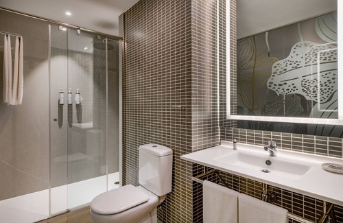 Recoletos Hotel | AC Hotel Recoletos by Marriott