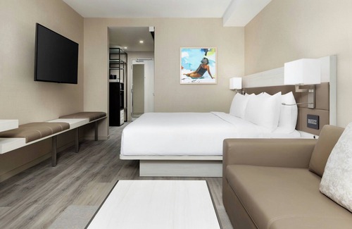 Spartanburg Hotel | AC Hotel St. Petersburg Downtown