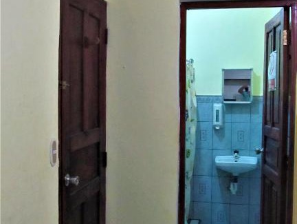San Juan del Sur House | AC Room 4 Persons Hospedaje Don Wilfredo