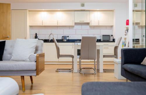 Fort Augustus Apartment | AC19 Lower North Aisle - Luxury Self Catering 2 Bedroom Apartment